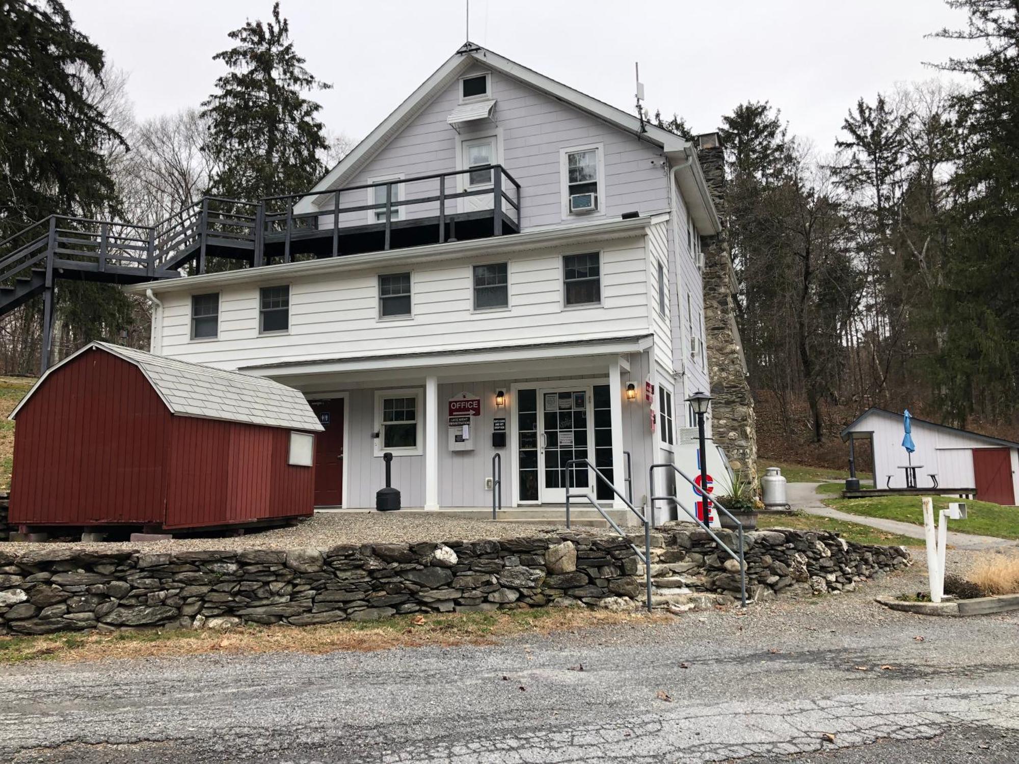 Interlake Rv Park & Campground Rhinebeck Exterior photo